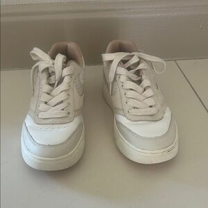 Vionic Women's Athletic Sneakers in White and Beige